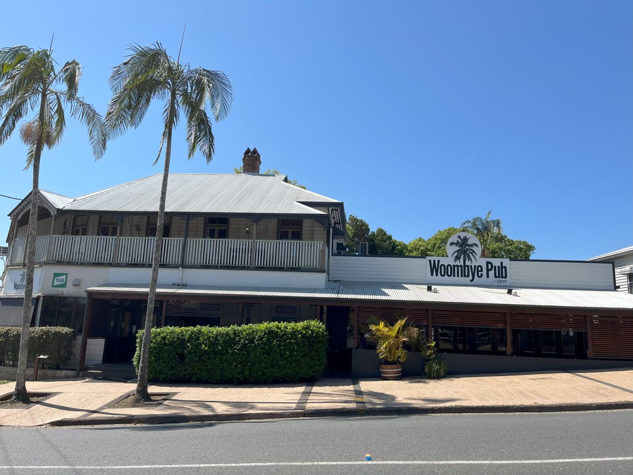 Members enjoying lunch at the Woombye Pub during the September 2025 day bus trip