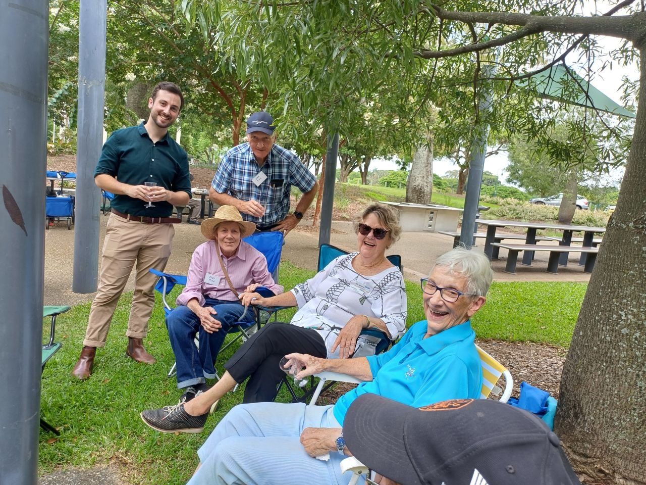 Sharing a glass of bubbles and catching up on news.
January 2025.