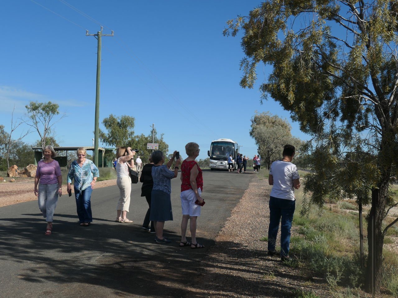 Lightening Ridge Trip - Leaving Lightening Ridge for Goondiwindi, we stop on the ridge where Lightening Ridge got its name. (Lightening struck & killed a shepherd, his dog and 600 sheep here.)