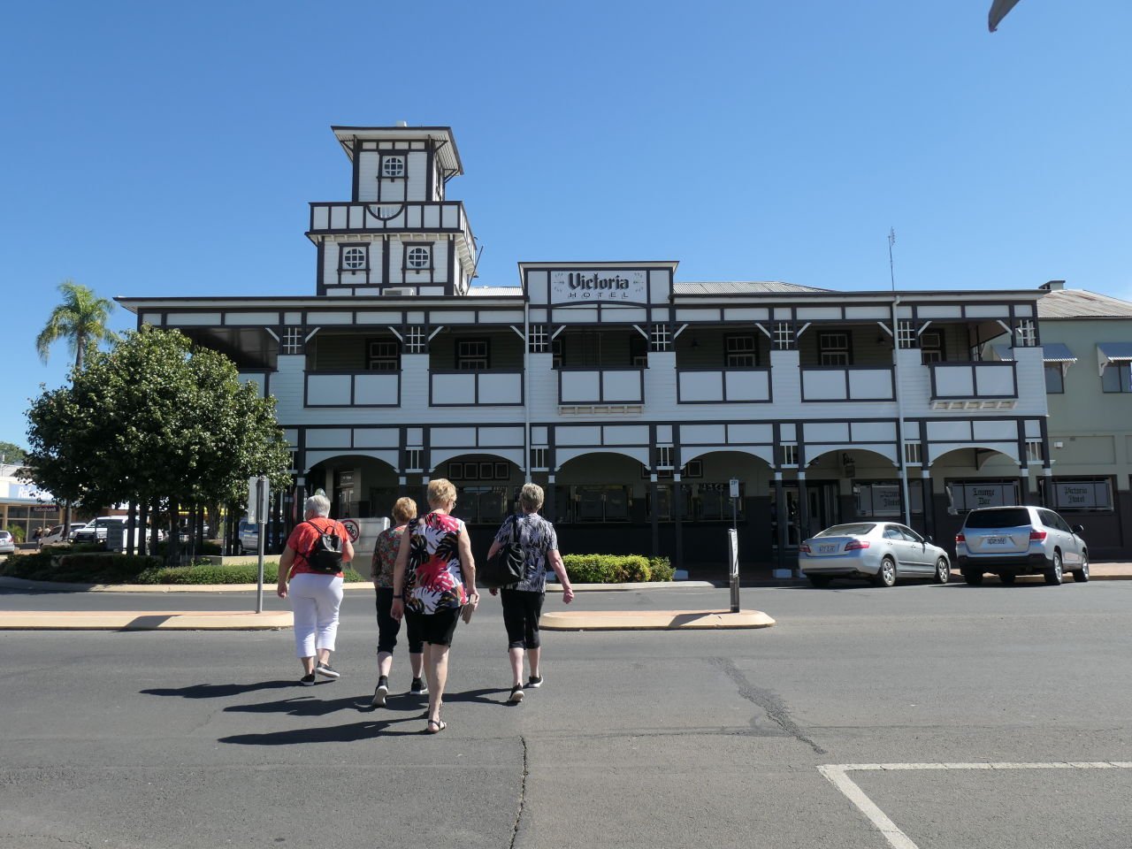 Lightening Ridge Trip -  Goondiwindi - Heading to lunch, (There really was lots of food)