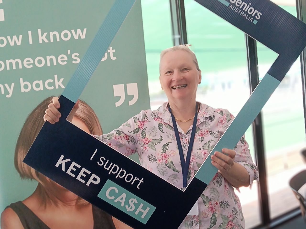 Desley showing her support for the Keep Cash Campaign at the second Digital Skills Workshop on 11/3/2026.