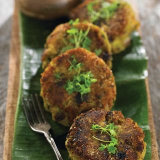 Green split pea and potato cakes