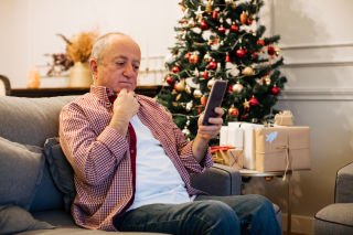 How to outsmart holiday scammers