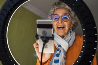 Can you make money online?