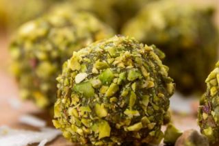 Pistachio peppermint truffles