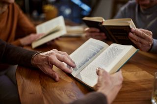 Books linked to seniors’ independence
