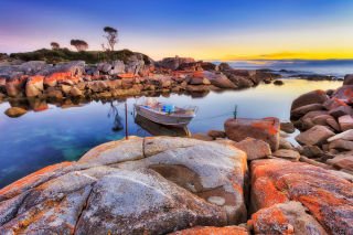 Tasmania’s Bay of Fires - Walk Experience