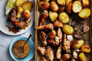 Chicken nibbles with chilli crunch potatoes  