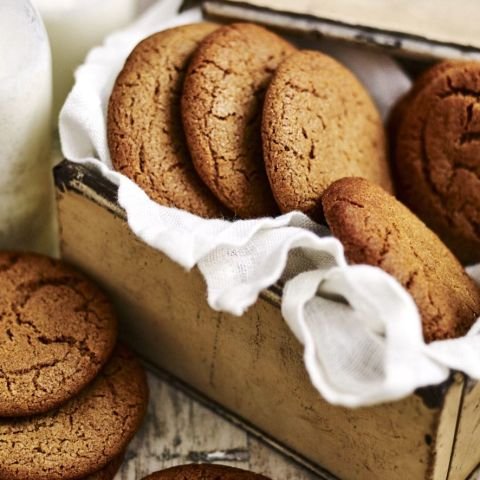 Gingernut biscuits