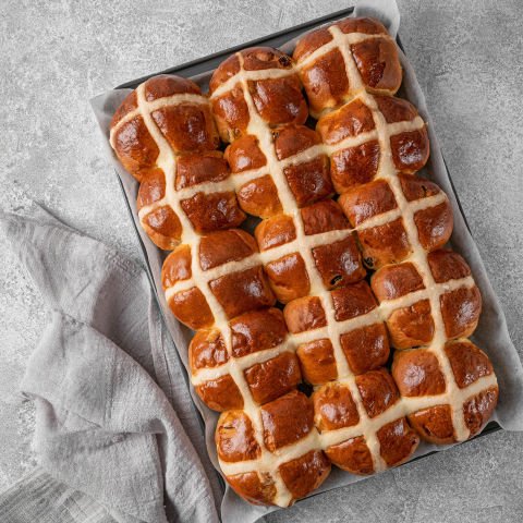 Traditional hot cross buns