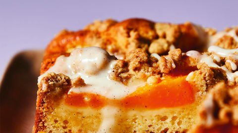 Peach crumble sheet cake