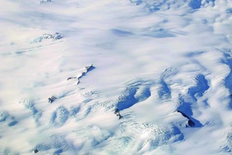 Departing from Melbourne Airport  Departures 16 Nov 2025 & 31 December 2025