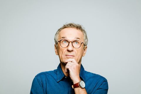 You choose: term deposit or savings account? 